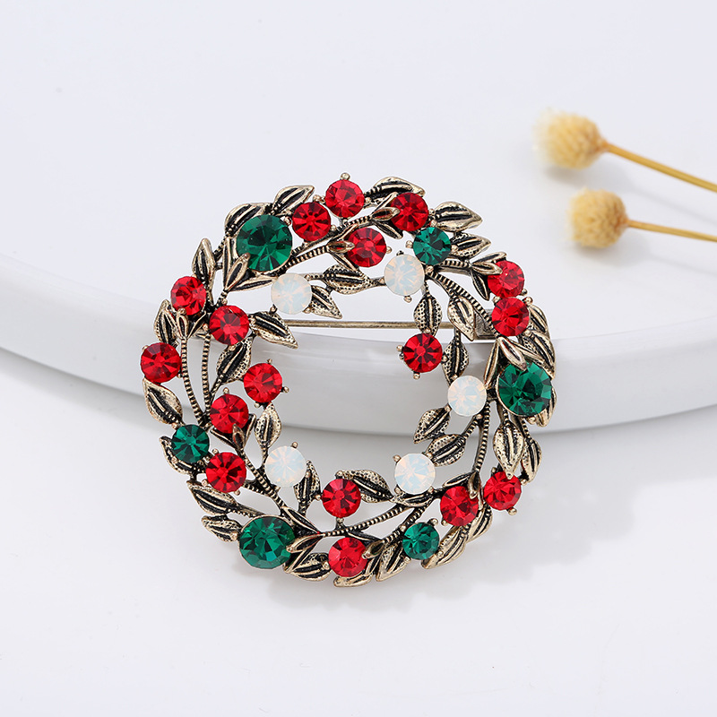 Christmas series jewelry brooc - Embroidery Font ulasan dan harga