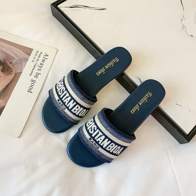 Women's Fashion Flat Slippers  - Embroidery Font ulasan dan harga